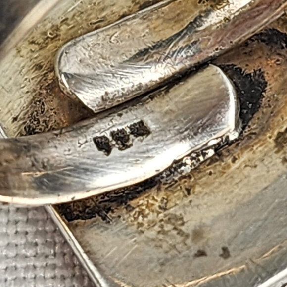 Vintage Sterling Silver Coral Stone Ring - Unique Adjustable Statement Piece - Picture 7 of 7